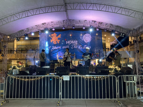 "Home: 7 Years With The Ridleys" (2023), stage design